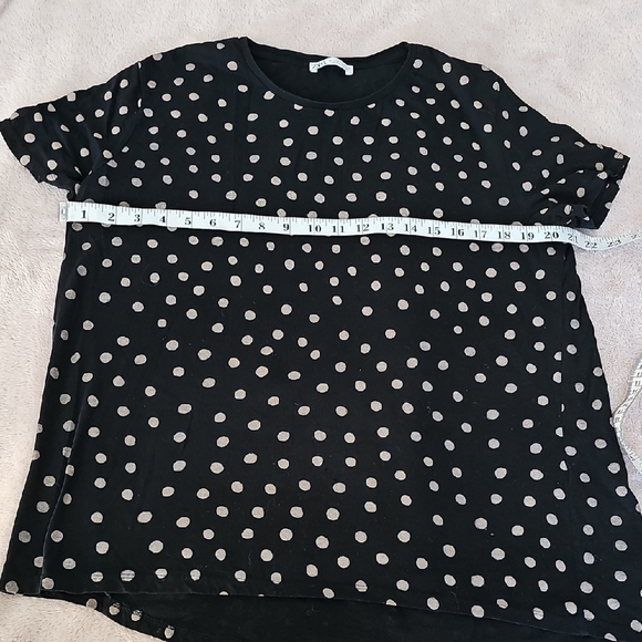 Zara Black Tee with Polka Dots Size L - Picture 4 of 5